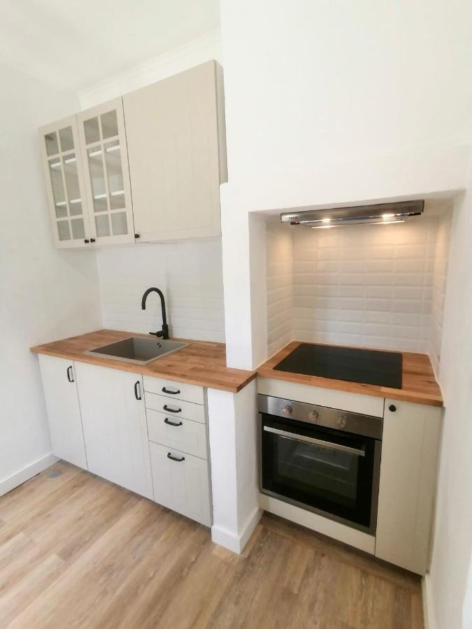 Pine & Apple Sintra Beach House Colares Bagian luar foto